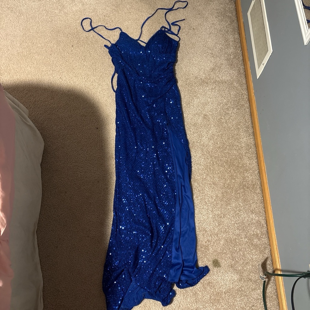 Dazzling Sapphire Backless Dress